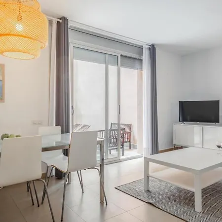 Cozy In With Wi-fi 아파트 Banići